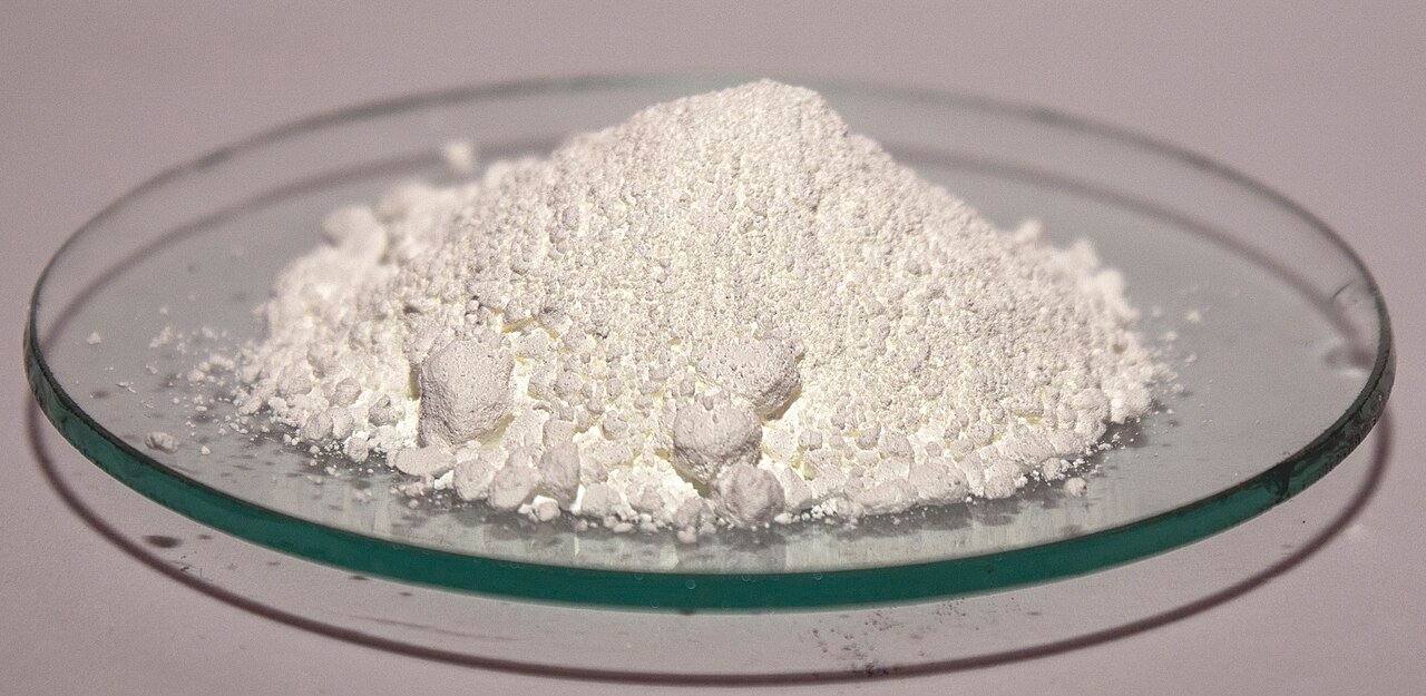 Representative photograph of Zinc oxide sample (CAS 1314-13-2)